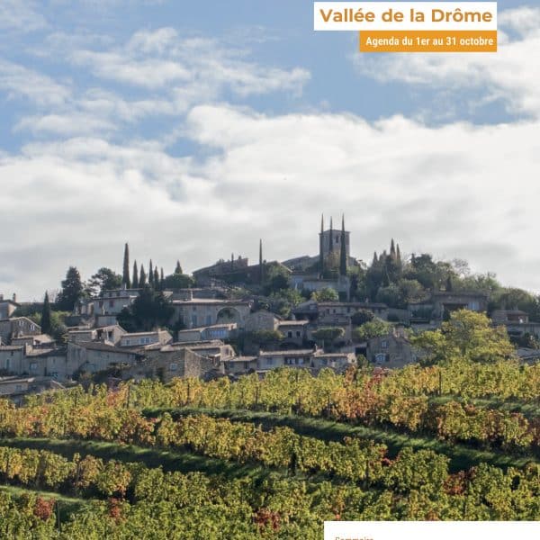 Agenda Vallée de la Drôme du mois d'octobre avec le village de Mirmande en couverture