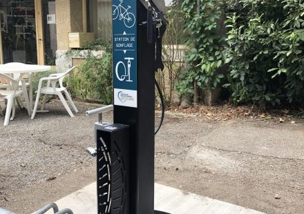 Station de réparation pour vélos